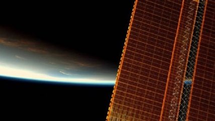 Астронавты опубликовали невероятное фото рассвета с борта МКС 