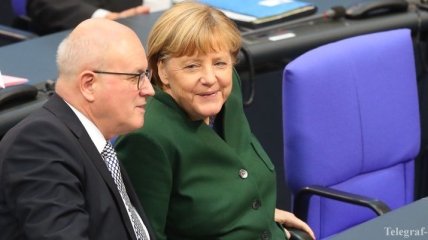 Соратник Меркель предлагает силой противостоять РФ