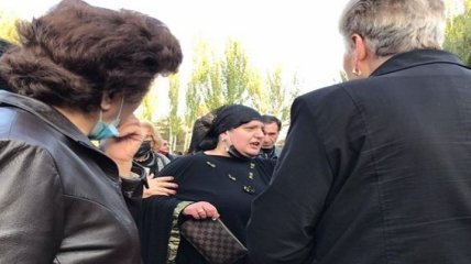 Страна переживает поражение в войне, к которой готовилась десятилетия: что сейчас происходит в Ереване