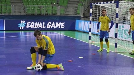 Сборная Украины по футзалу начала подготовку к матчу с испанцами