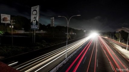 Венесуэла вновь осталась без электричества (Фото)
