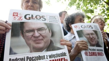 Власти Беларуси освободили из тюрьмы собкора польской газеты