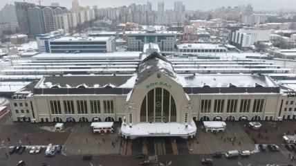 В Киеве "минировали" центральный вокзал: Взрывчатки не обнаружено