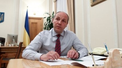 Парубий поблагодарил Эстонию за помощь в поддержании суверенитета Украины
