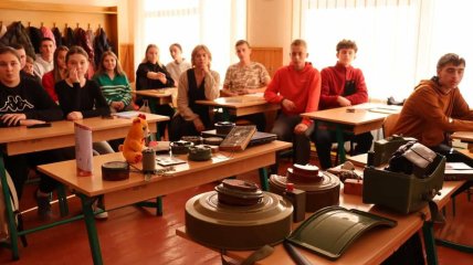 Співробітники ТЦК прийшли до львівських шкіл