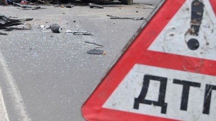Масштабное ДТП в Киеве: автомобиль перелетел через отбойник