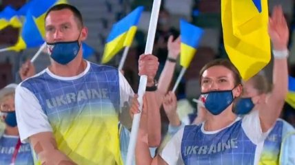 Знаменосцев сборной Украины пристыдили за маски на Олимпиаде в Токио (фото)