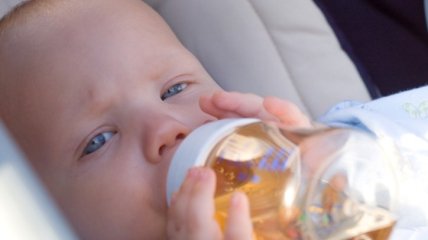 Первый сок для малыша: вводим вкусы по очереди