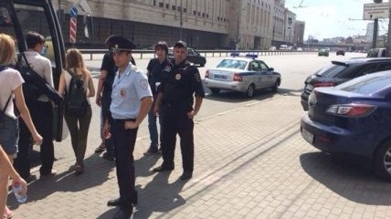 Российских активистов задержали на вокзале 