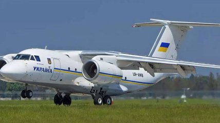 "Антонов" планирует выпускать самолеты в Канаде - стали известны подробности