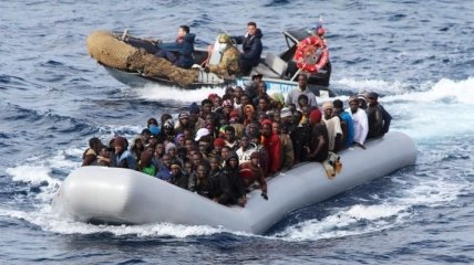 Испания просит у ЕК экстренную помощь из-за роста притока мигрантов