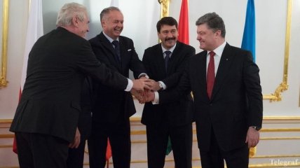 Порошенко поблагодарил "Вышеградскую четверку" за поддержку Украины