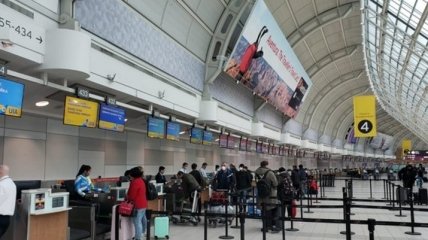 Эвакуация украинцев: специальный рейс вылетел из Канады
