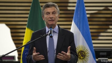 Президент Аргентины пообещал помочь бедным семьям