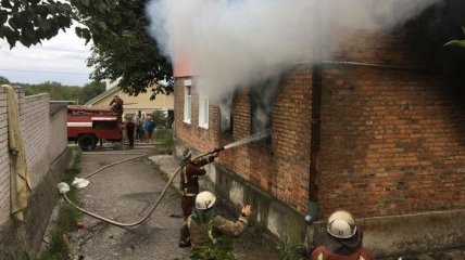 На Кировоградщине горел жилой дом, есть пострадавшие