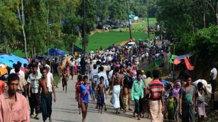 На границе Мьянмы и Бангладеша зафиксировано более 10 тысяч мусульман-рохинджа