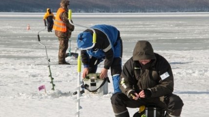 Украинцев призывают не выходить на замерзшие водоемы