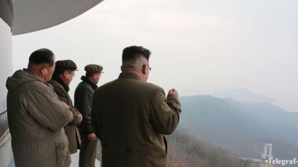Северная Корея заявляет, что Трамп "умоляет о ядерной войне"  