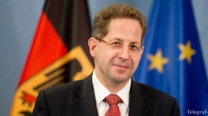 В Германии уволили главу внутренней разведки после скандала