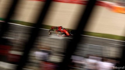 Феттель сетует на медленный болид Ferrari в сравнении с Mercedes