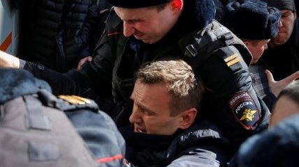В Москве на антикоррупционном митинге задержали Навального