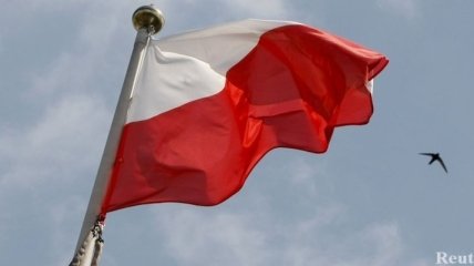 Польские консульства сократили выдачу виз украинцам