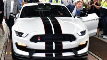 Ford Shelby Mustang GT350R уже сошел с конвейера