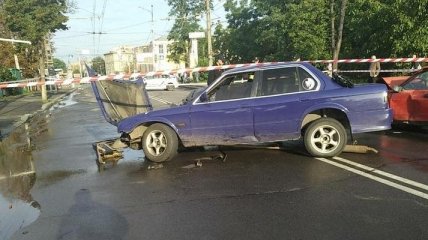 В Виннице BMW столкнулся с ВАЗ, среди пострадавших ребенок