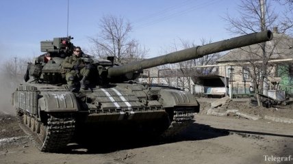 МВД: Украинская сторона отводит вооружение с Дебальцево и ДАП
