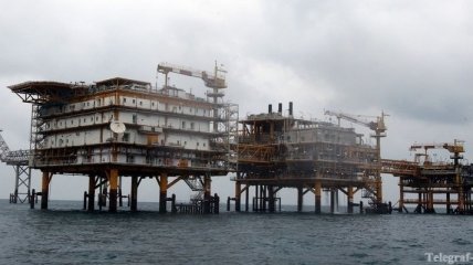 Иран инвестирует $75 млрд в нефтехимическую промышленность