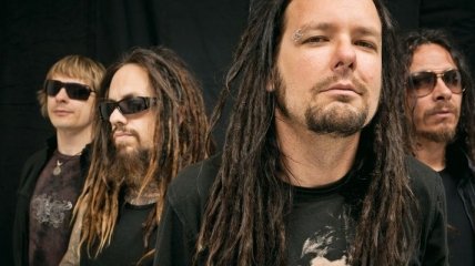 Korn превратили песню Рианны в настоящий мошпит-гимн