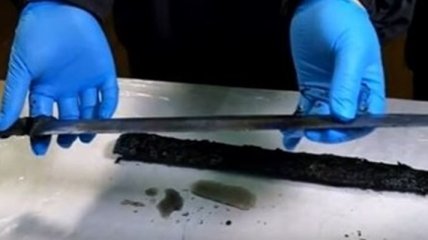 Археологи в Китае обнаружили меч возрастом 2,3 тысячи лет