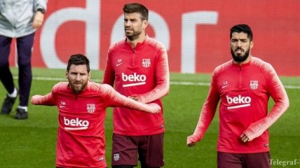 Игроки Барселоны недовольны привилегированным положением Месси, Пике и Суареса