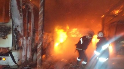 В Хмельницкой области ночью сгорели четыре автобуса 