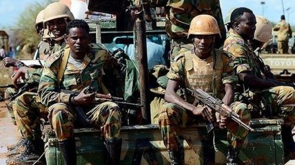 В Кении боевики напали на военную базу: погибли трое американцев