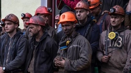Зеленский дал два месяца на закрытие долгов перед шахтерами