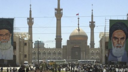 Теракты в Иране: стрельба в парламенте и взрыв у мавзолея