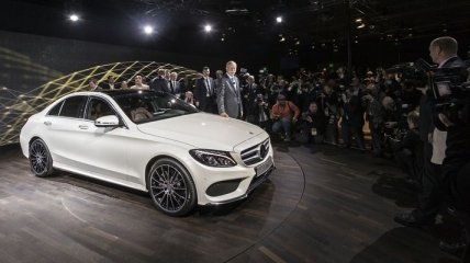 "Мерседес" приступил к выпуску нового C-Class