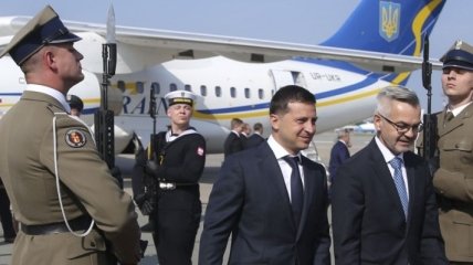 Зеленский заявил, что не будет продавать президентские самолеты