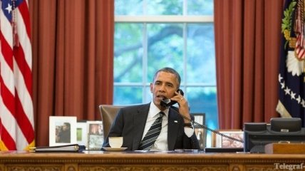 Обама: "Самое классное в работе президента - говорить по телефону"