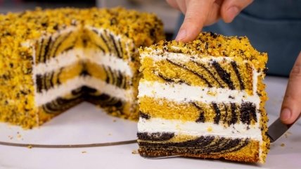 Торт "Тигровий" зі сметанним кремом стане прикрасою свята