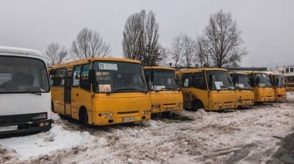 В Киеве сгорели сразу четыре маршрутки (Видео)