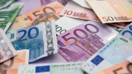 К росту доллара присоединился и евро: НБУ опубликовал курс валют 