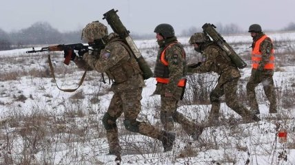 Украинские военные на тактических учениях