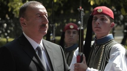 В Азербайджане оппозиционеры требовали отставки Президента
