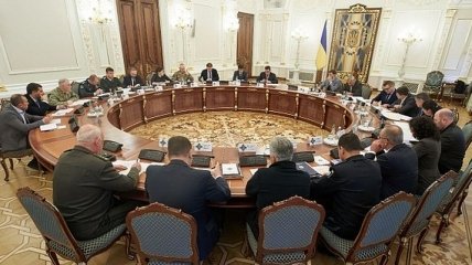 Закрытое заседание: президент Украины собрал СНБО