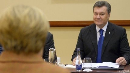 Янукович пообещал подписать Соглашение с ЕС, но позже 