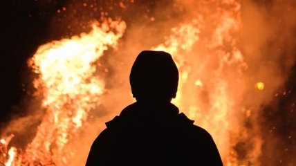 В Чернигове произошел пожар на военном полигоне, пострадали люди
