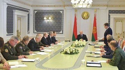 Лукашенко посоветовал протестующим устроится на работу 