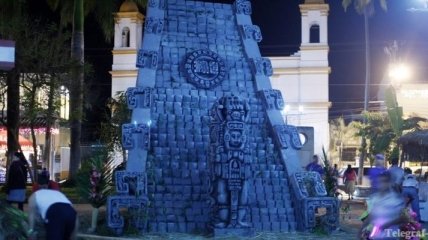 Чучело президента по традиции на Новый год сожгут в Гондурасе 